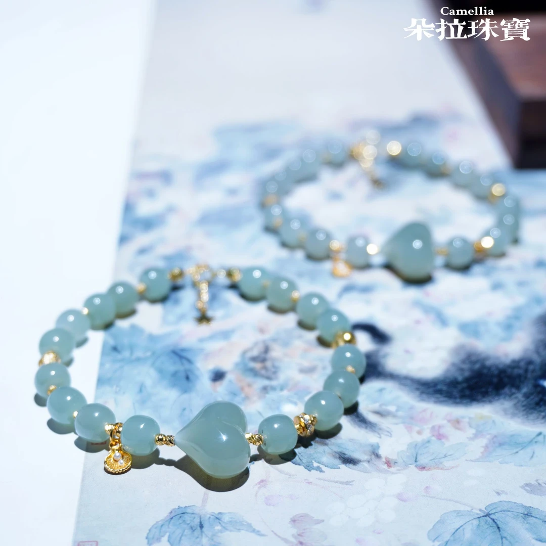 朵拉珠宝 3070 和田玉爱心手链 多样性发其一
