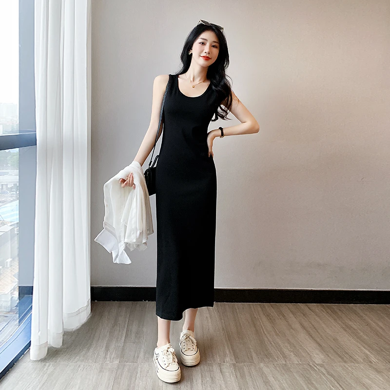 黑色吊带连衣裙女夏2025新款高级感气质无袖背心裙显瘦内搭中长裙