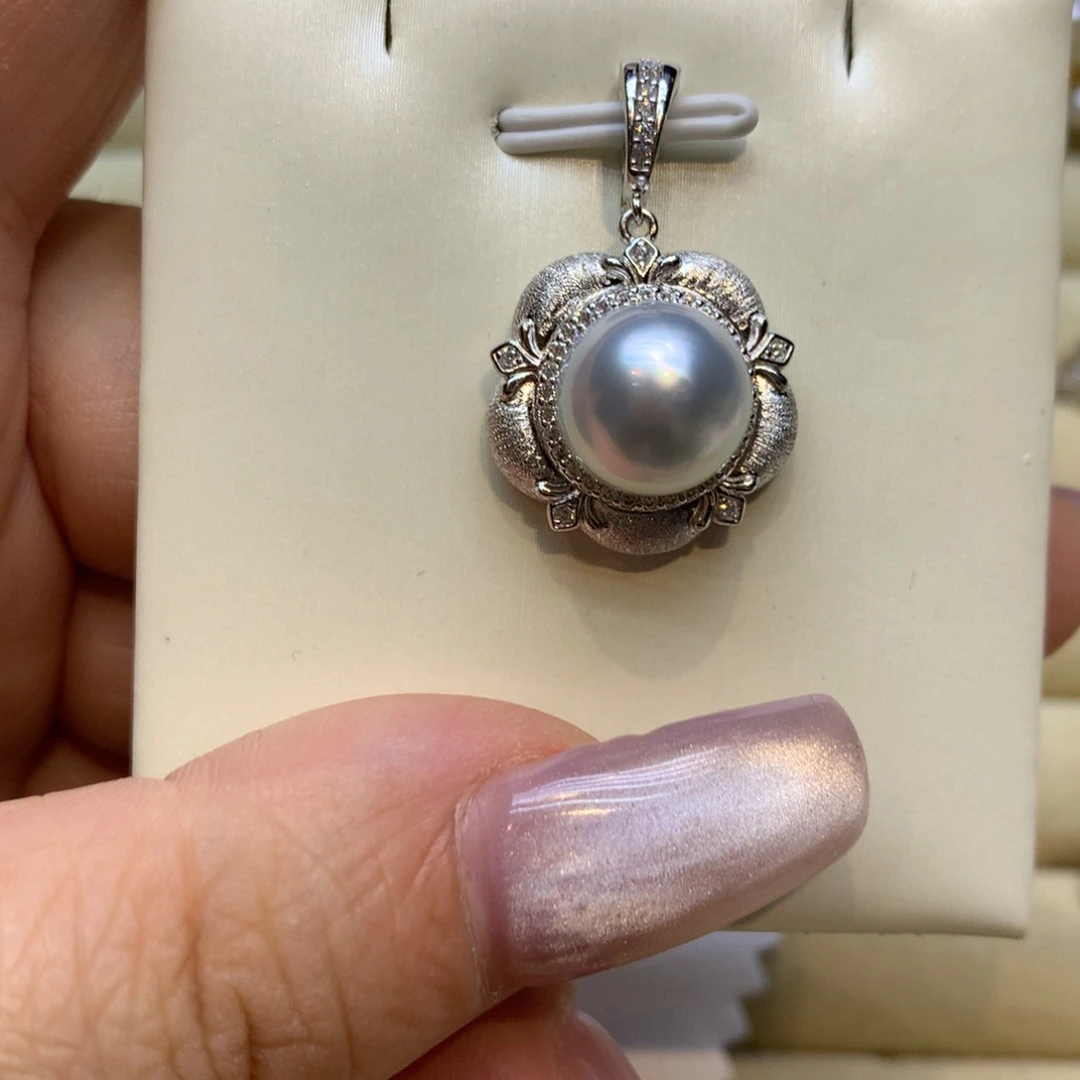 颈饰银S925镶嵌海水珍珠