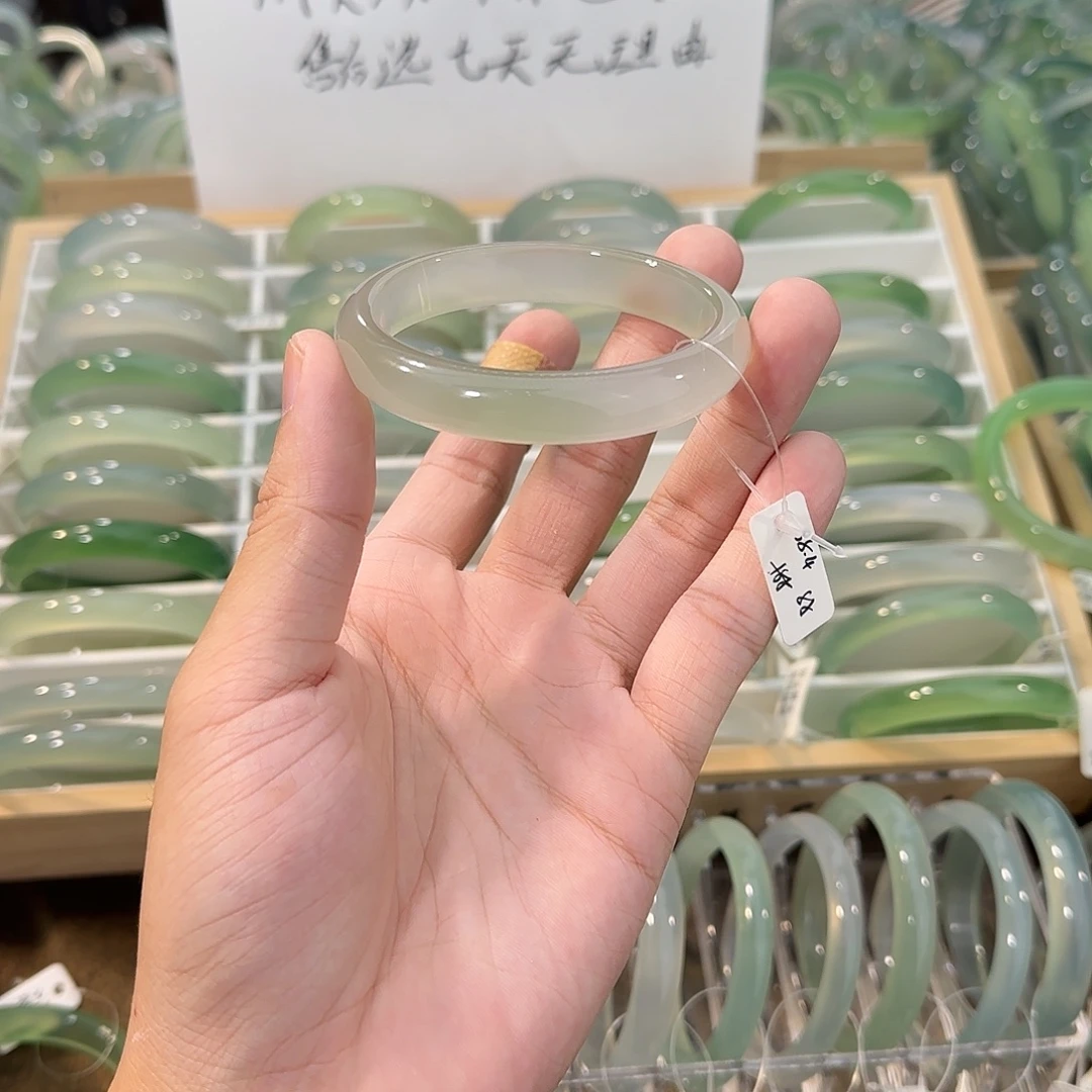 玛瑙/玉髓未镶嵌手镯圈口58.4