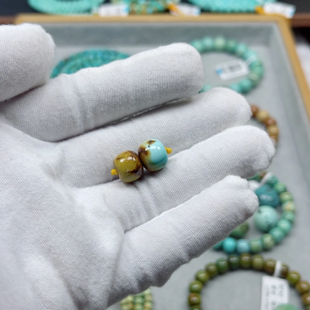 绿松石未镶嵌挂件