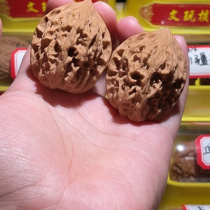 文玩核桃把件鸡心3.8