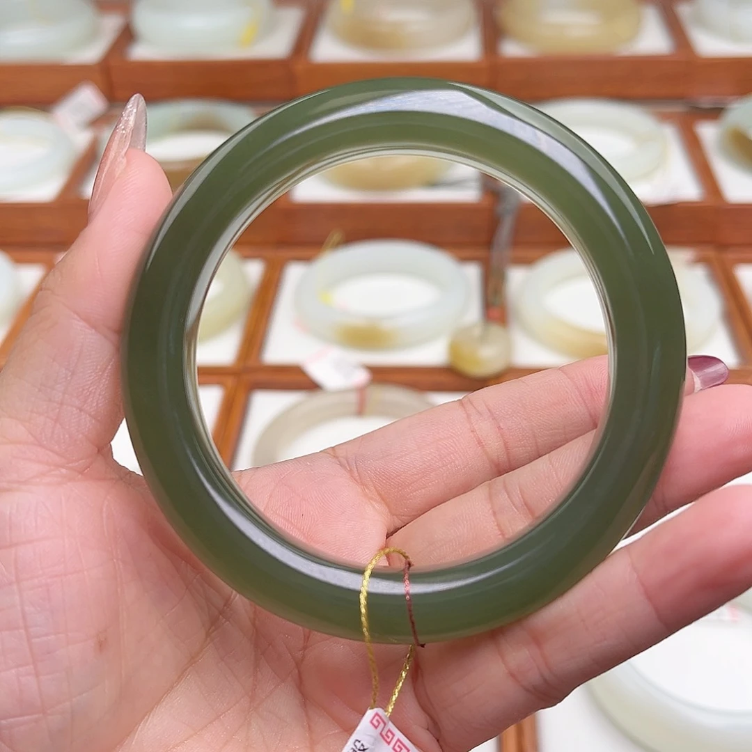 和田玉手镯未镶嵌58.5