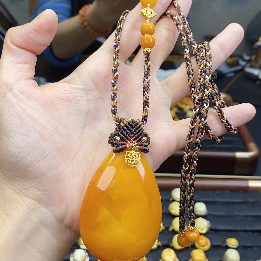 琥珀未镶嵌裸石成品