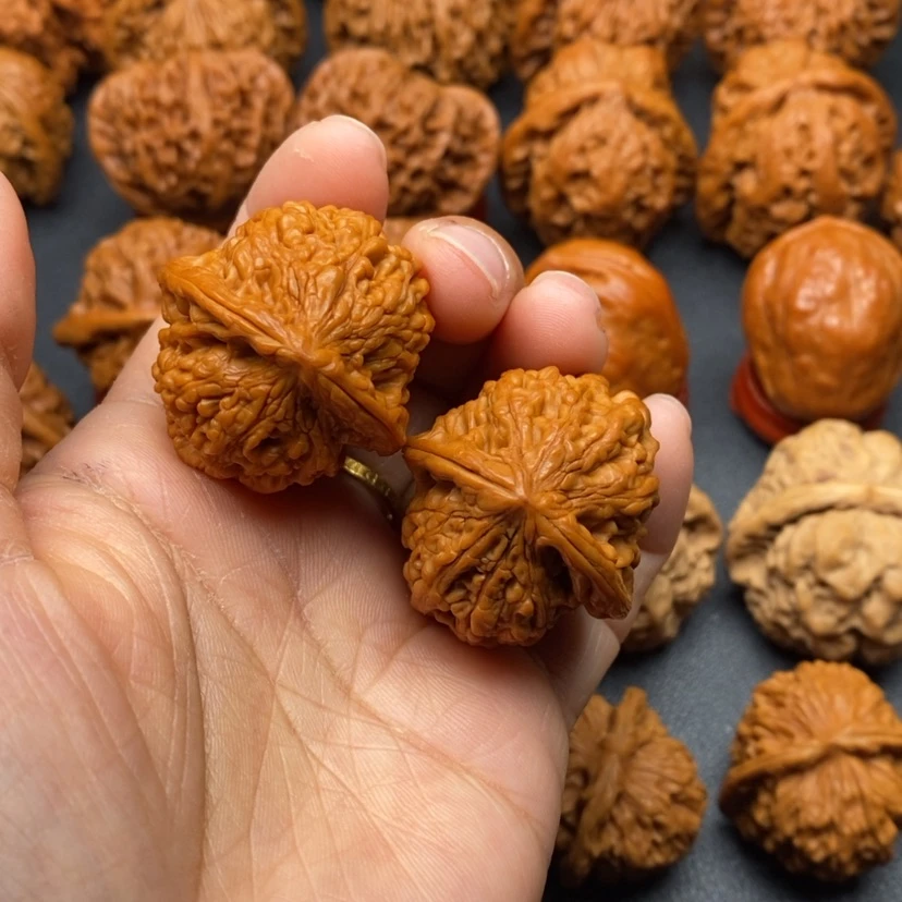 【闪购商品】文玩核桃把件蚂蚁沟