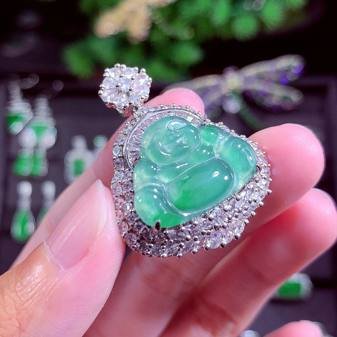 颈饰未镶嵌翡翠天然