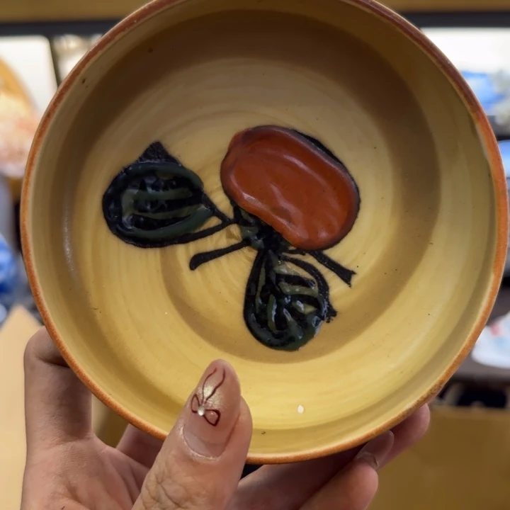 瓷片L****e哈哈哈哈哈哈哈哈