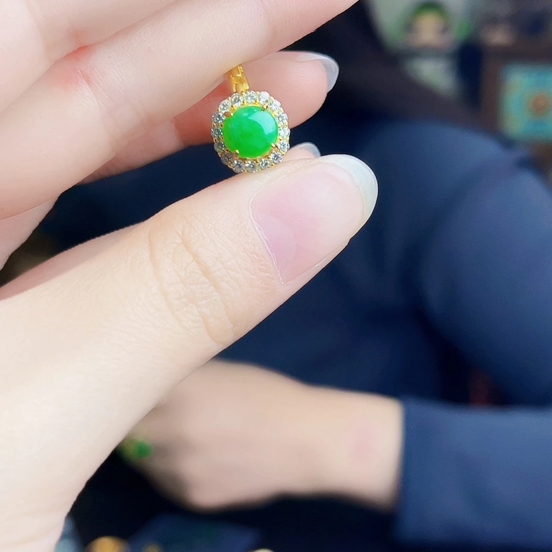 颈饰银S925镶嵌翡翠多样性