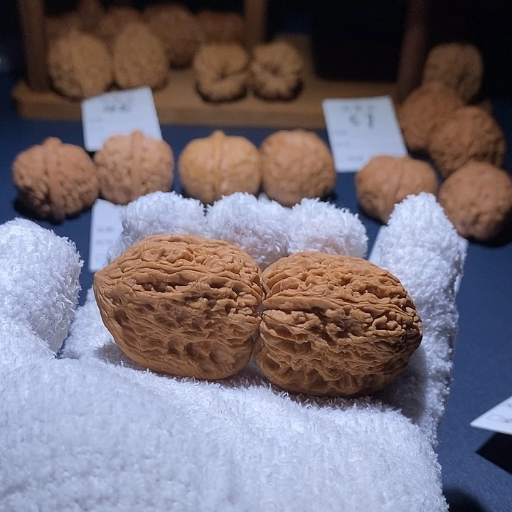 吊坠桃核拉丝凹底丑疆37尺