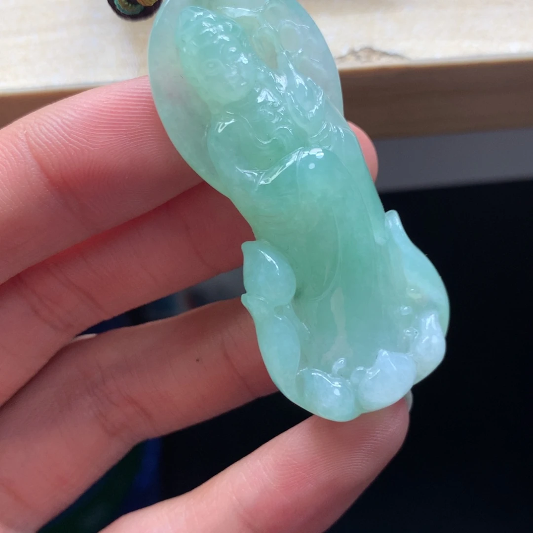 颈饰未镶嵌翡翠吊坠