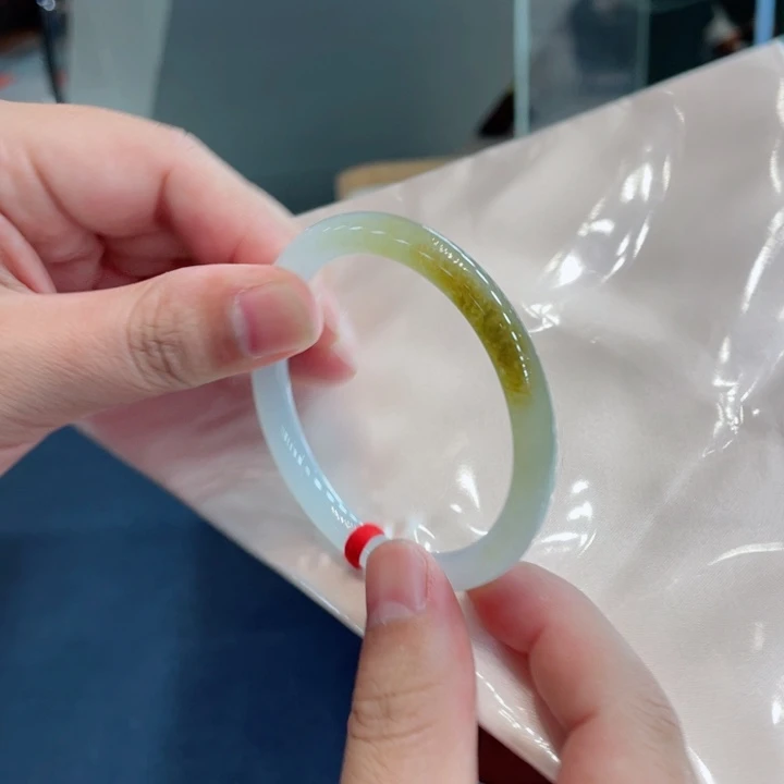 翡翠手镯未镶嵌买断