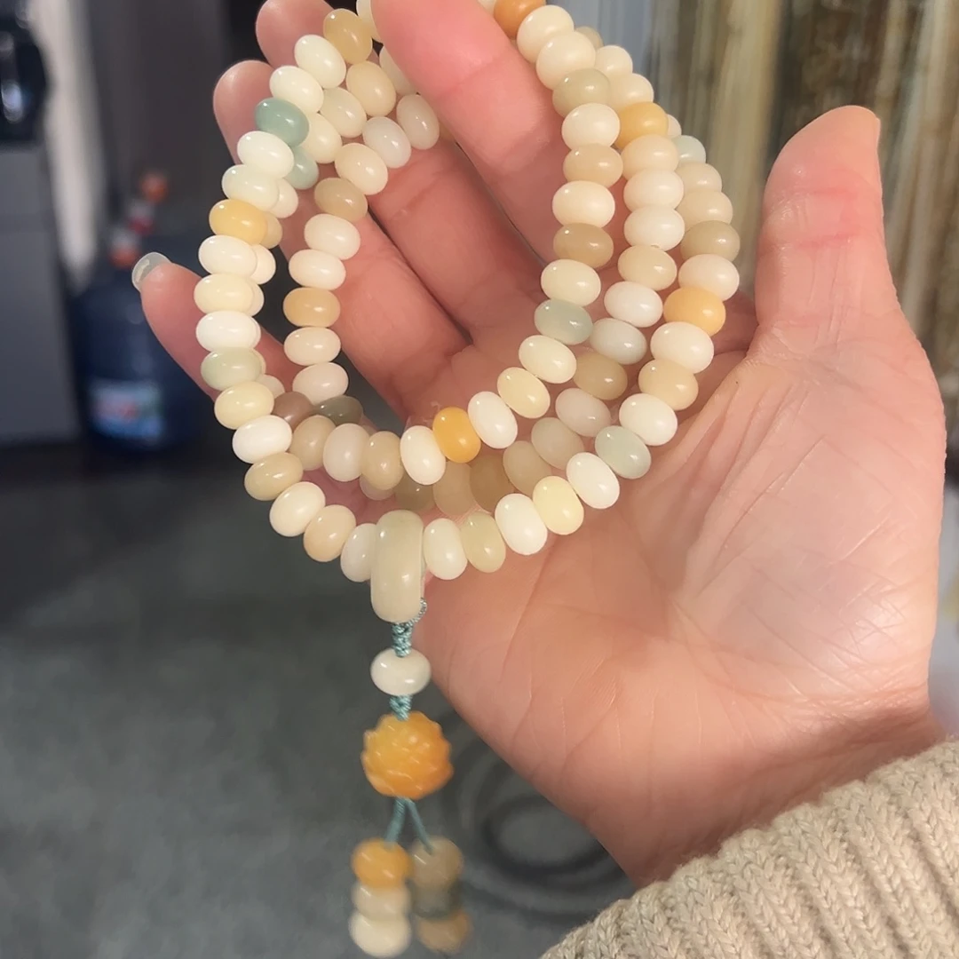 白玉菩提吊坠6×90