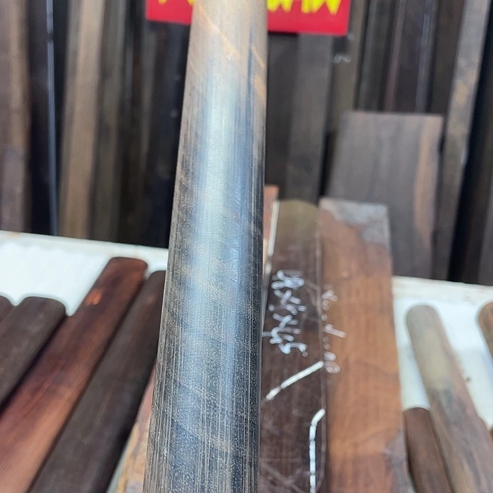 交趾黄檀（大红酸枝）