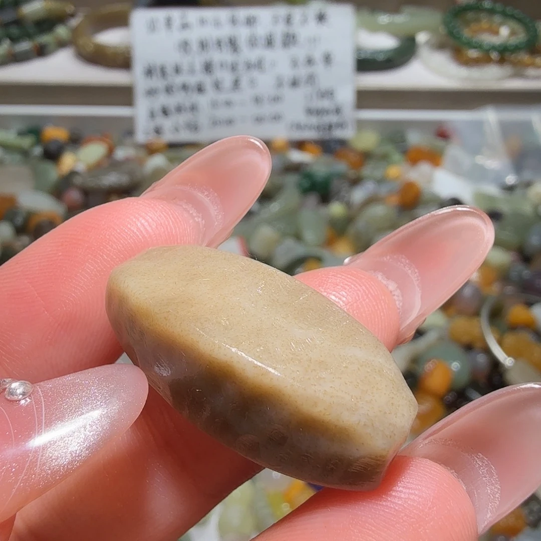 和田玉未镶嵌珠宝奇石
