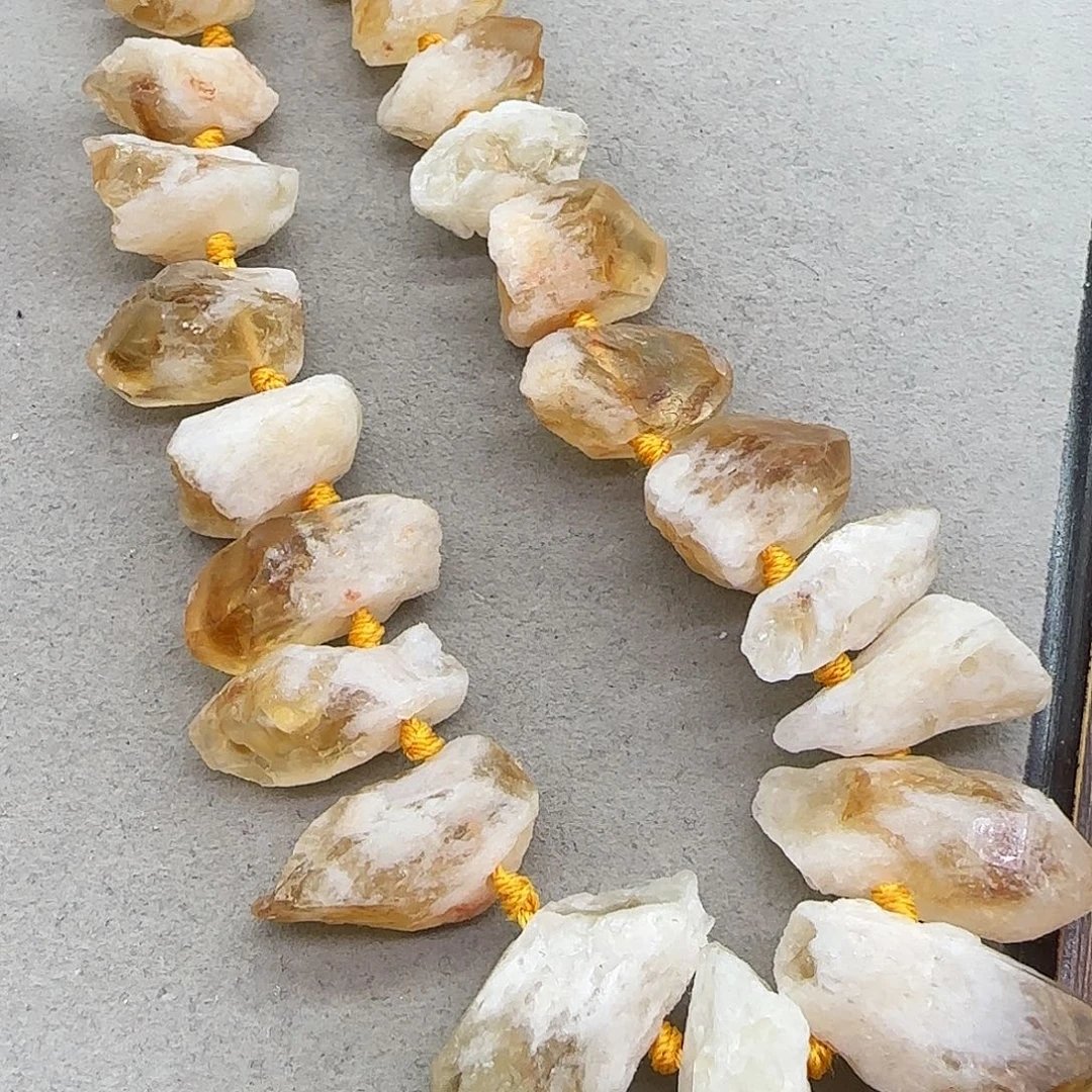 玛瑙/玉髓合金珠宝半成品黄水晶原石一条