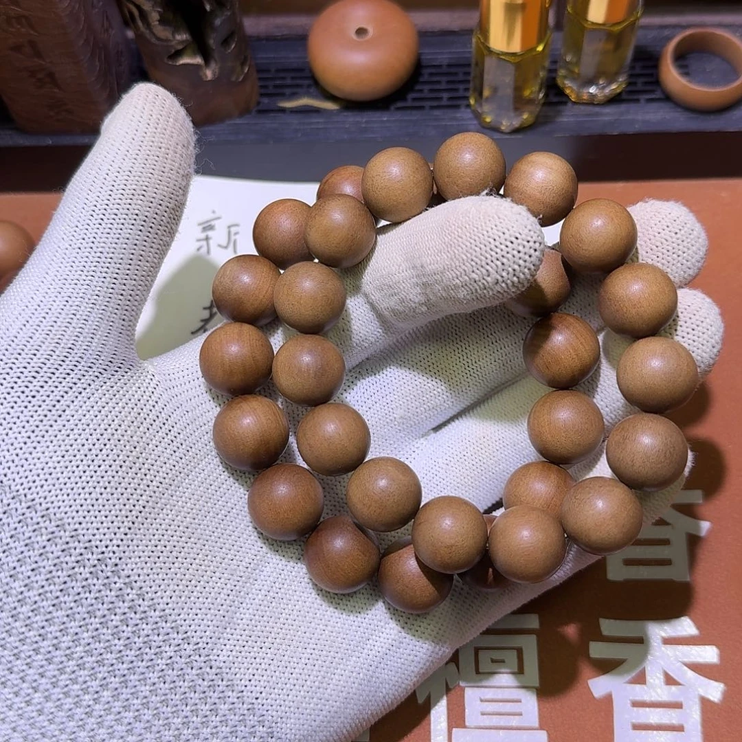 檀香木1.5×15颗黑肉顺纹单圈