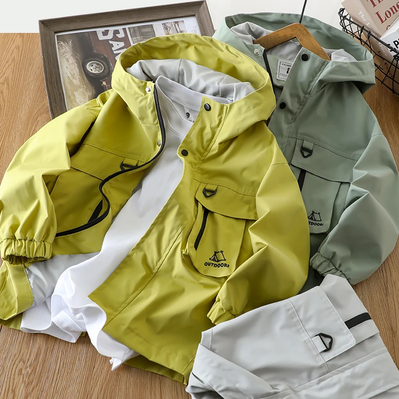 男童冲锋衣儿童三防户外上衣春秋款2025年春季新款中大童酷帅外套