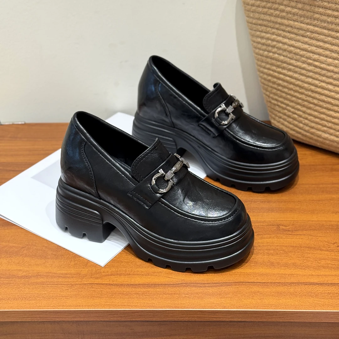 8cm厚底内增高通勤百搭小皮鞋女2025新款秋松糕一脚蹬乐福鞋单鞋