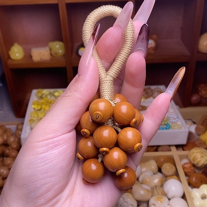 猴头核桃吊坠葡萄串