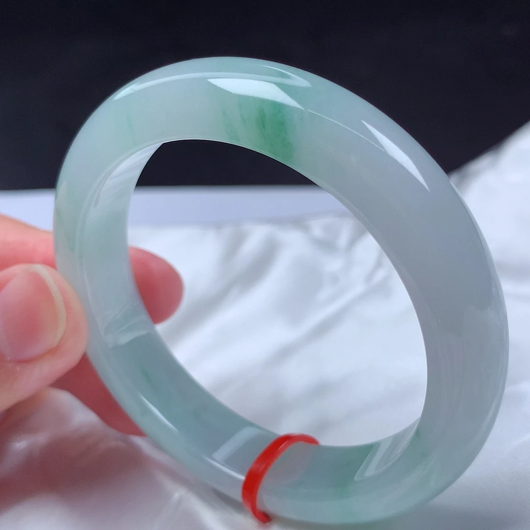 翡翠未镶嵌手镯52圈