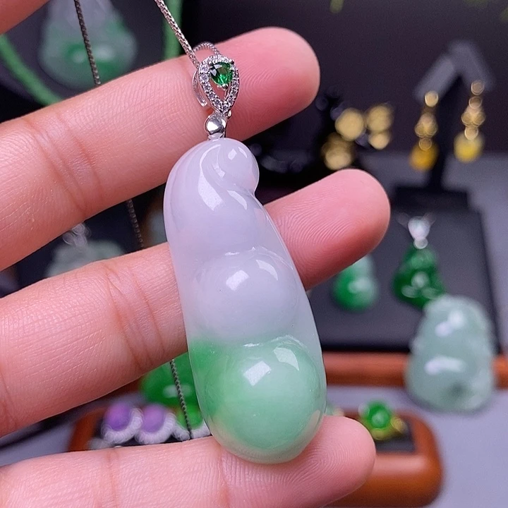 吊坠(赠链)未镶嵌翡翠