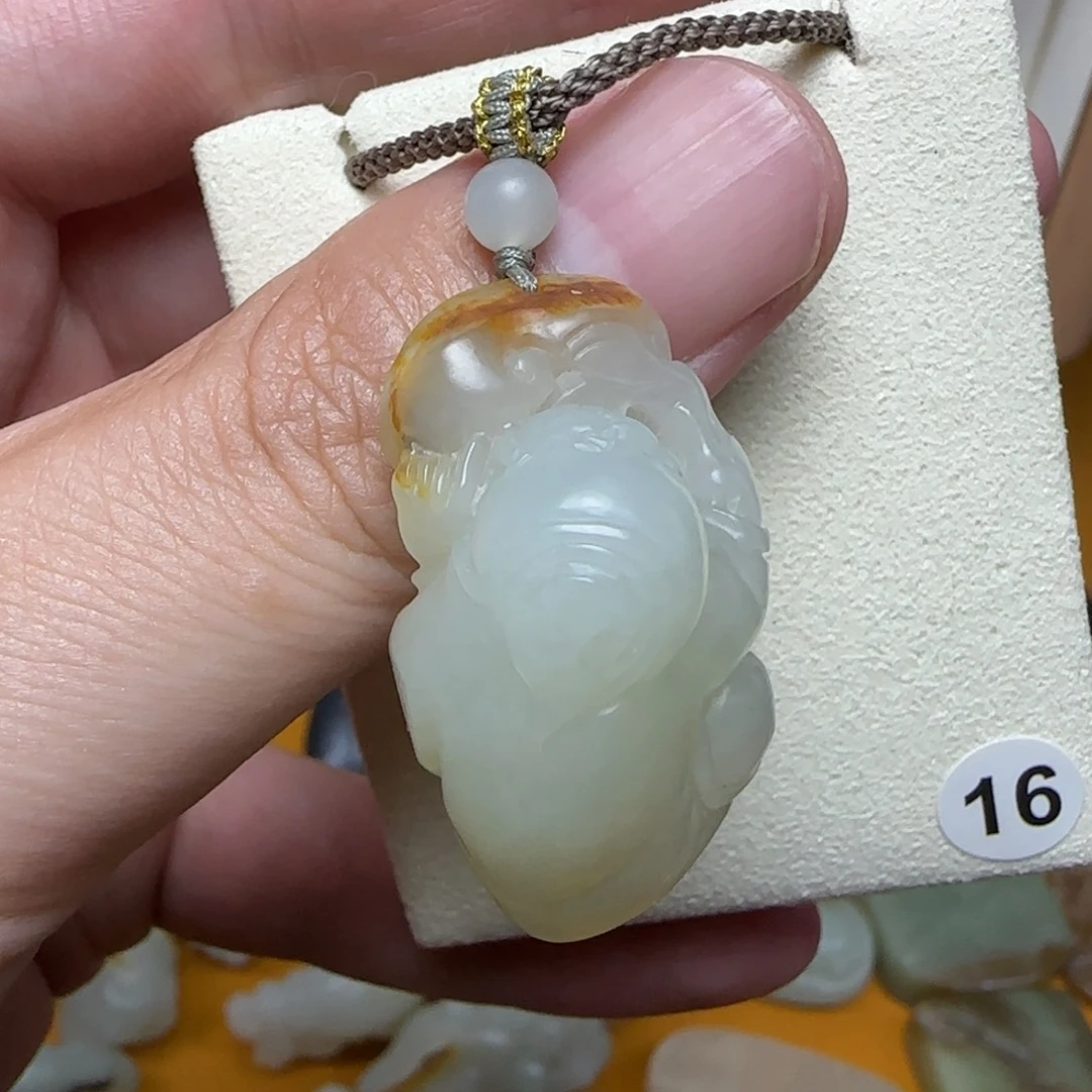 颈饰未镶嵌和田玉