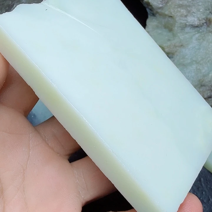 未镶嵌和田玉（糖玉）珠宝奇石