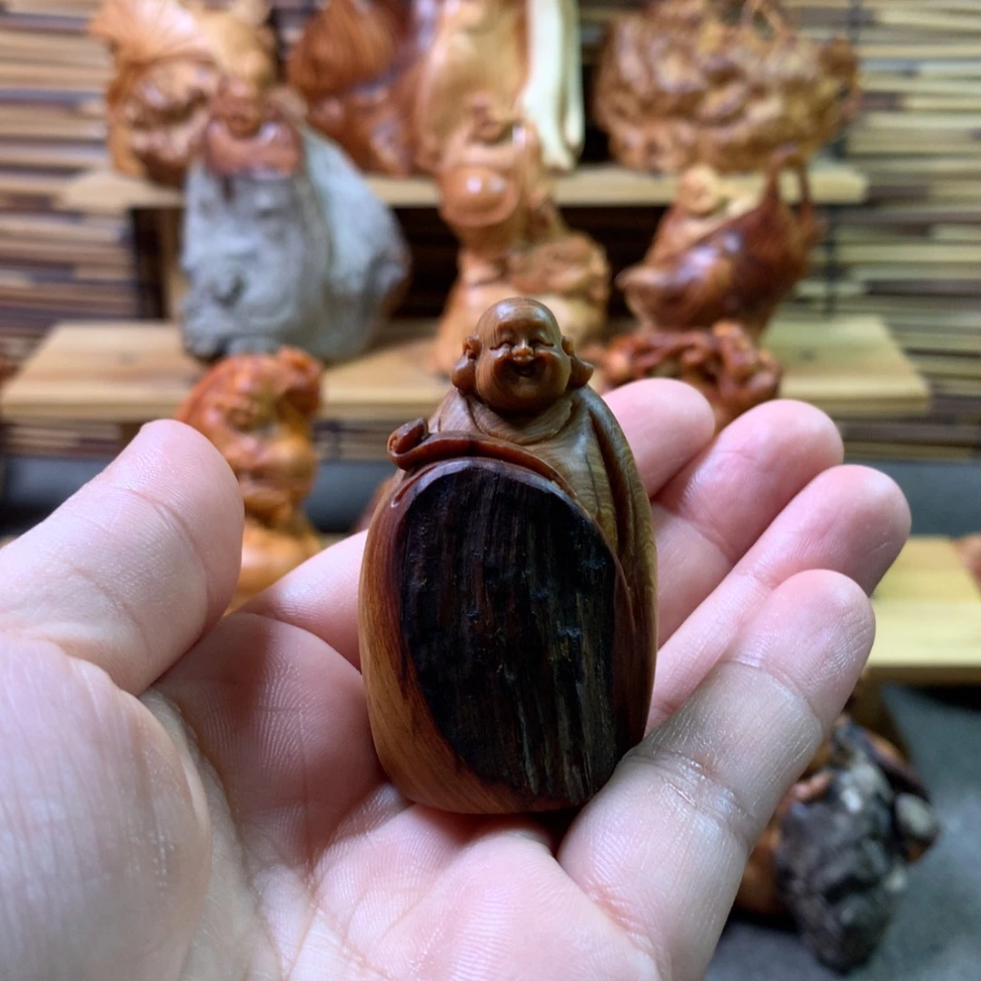 柏木（崖柏）崖柏精雕手把件