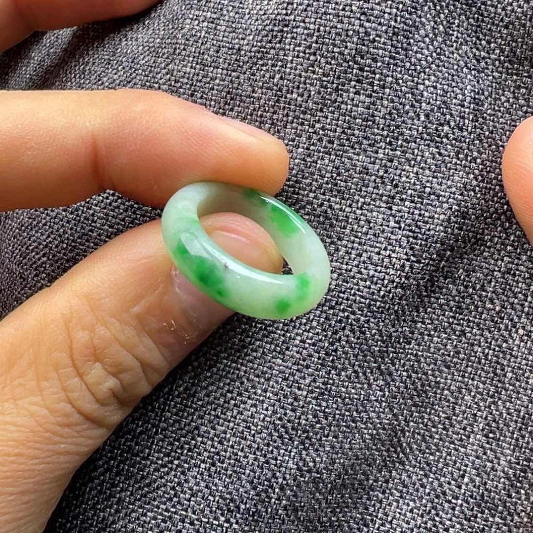 翡翠未镶嵌颈饰777888