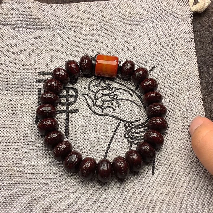 凤眼菩提吊坠手串