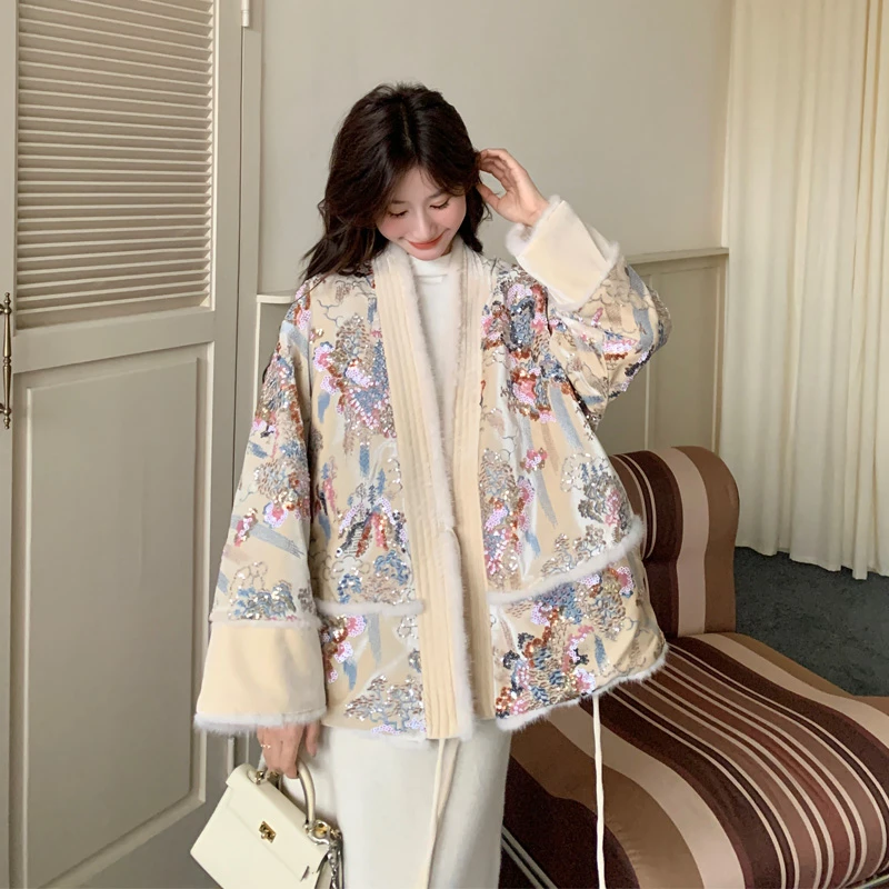 新中式羽绒服女2024冬季新款毛绒绒拼接国风刺绣白鸭绒内胆短外套