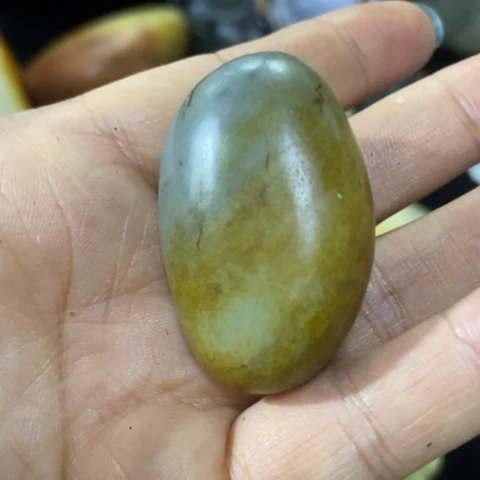 未镶嵌和田玉（糖玉）车挂