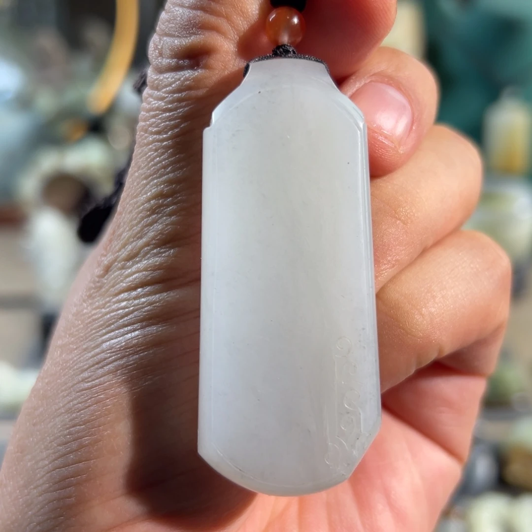 和田玉未镶嵌颈饰真皮真色