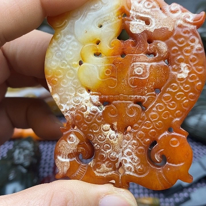 未镶嵌蛇纹石玉颈饰