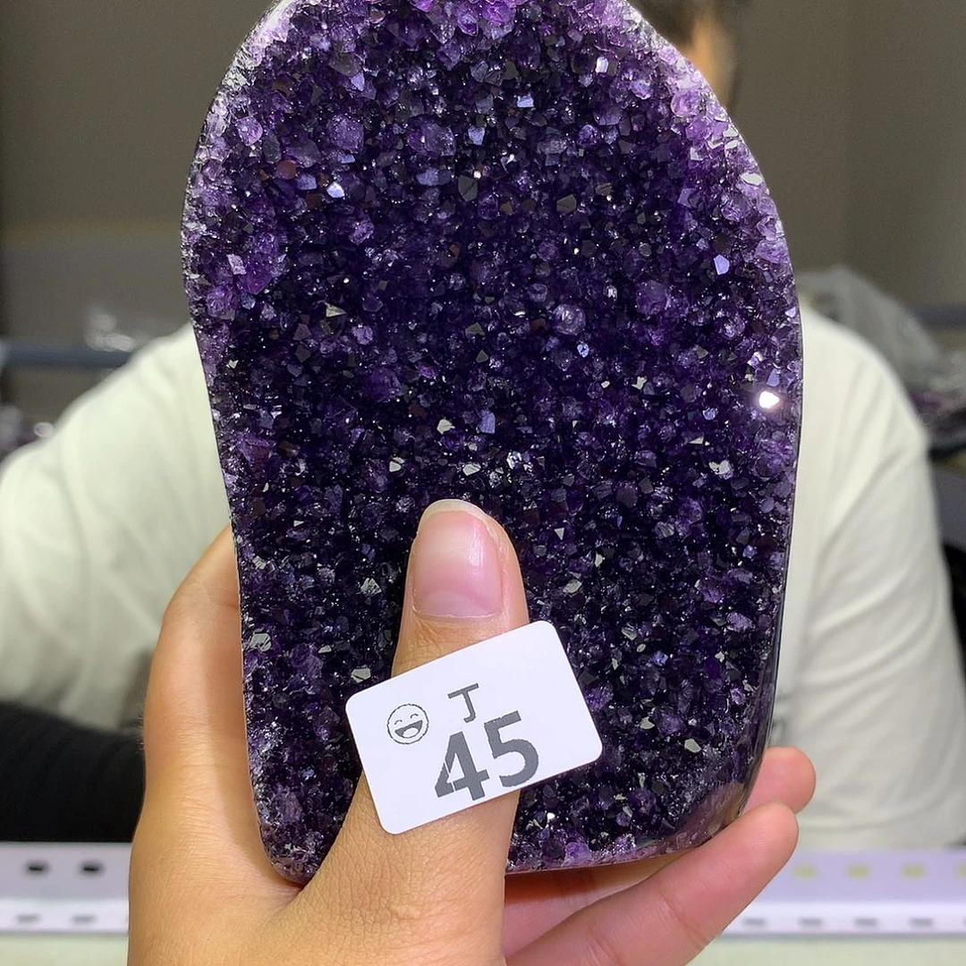 未镶嵌大型摆件（非配饰）水晶
