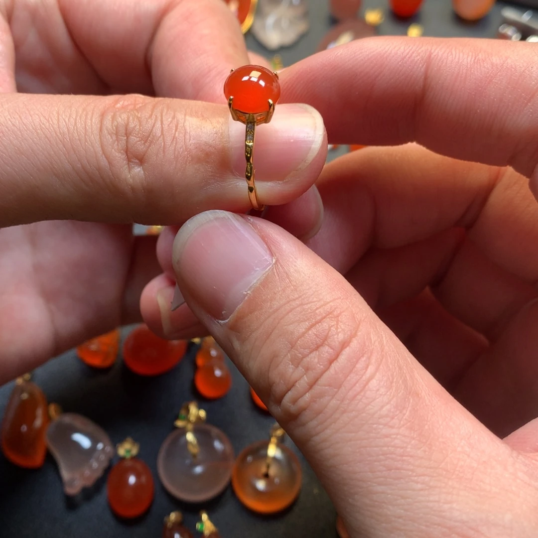 南红玛瑙未镶嵌颈饰