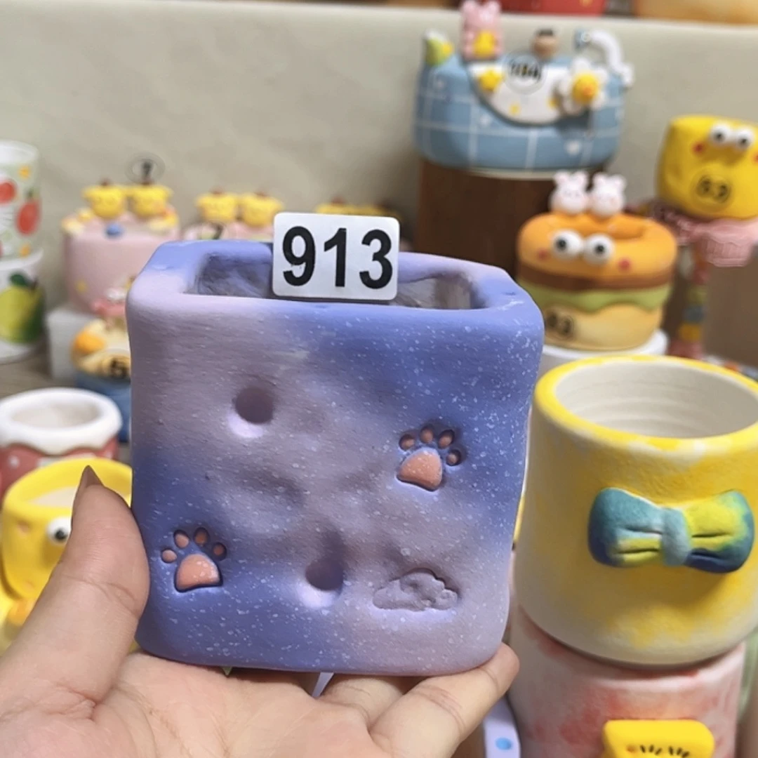 陶瓷晏*913。  瑕疵。