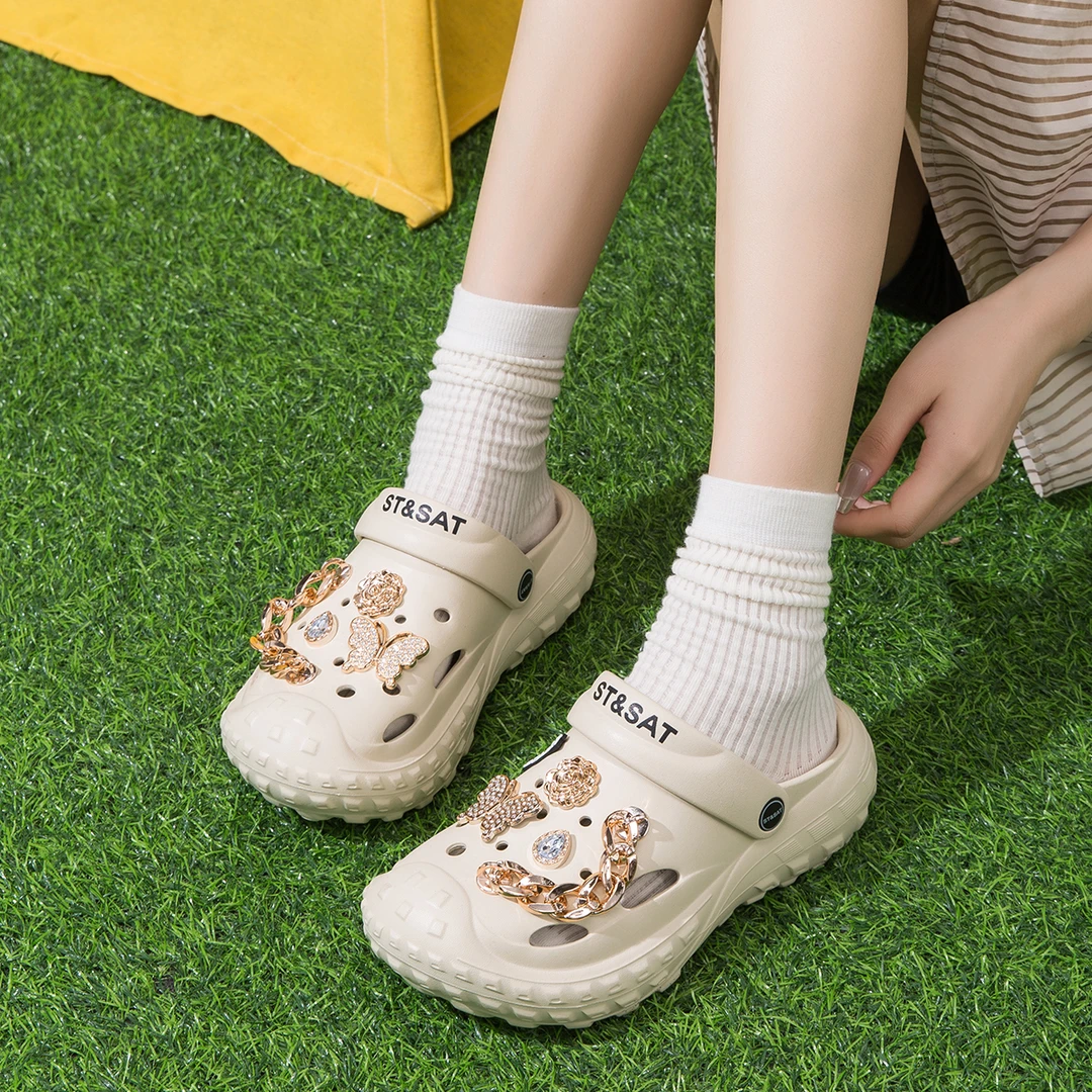 星期六榴莲底厚底洞洞鞋2025夏季新款软底防滑百搭时尚凉鞋沙滩鞋