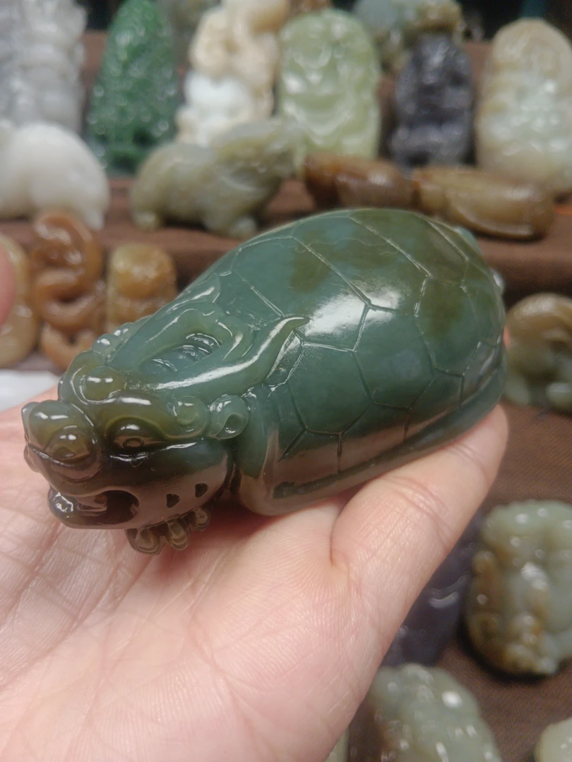 新疆和田玉且末蓝龙龟手把件摆件232克
