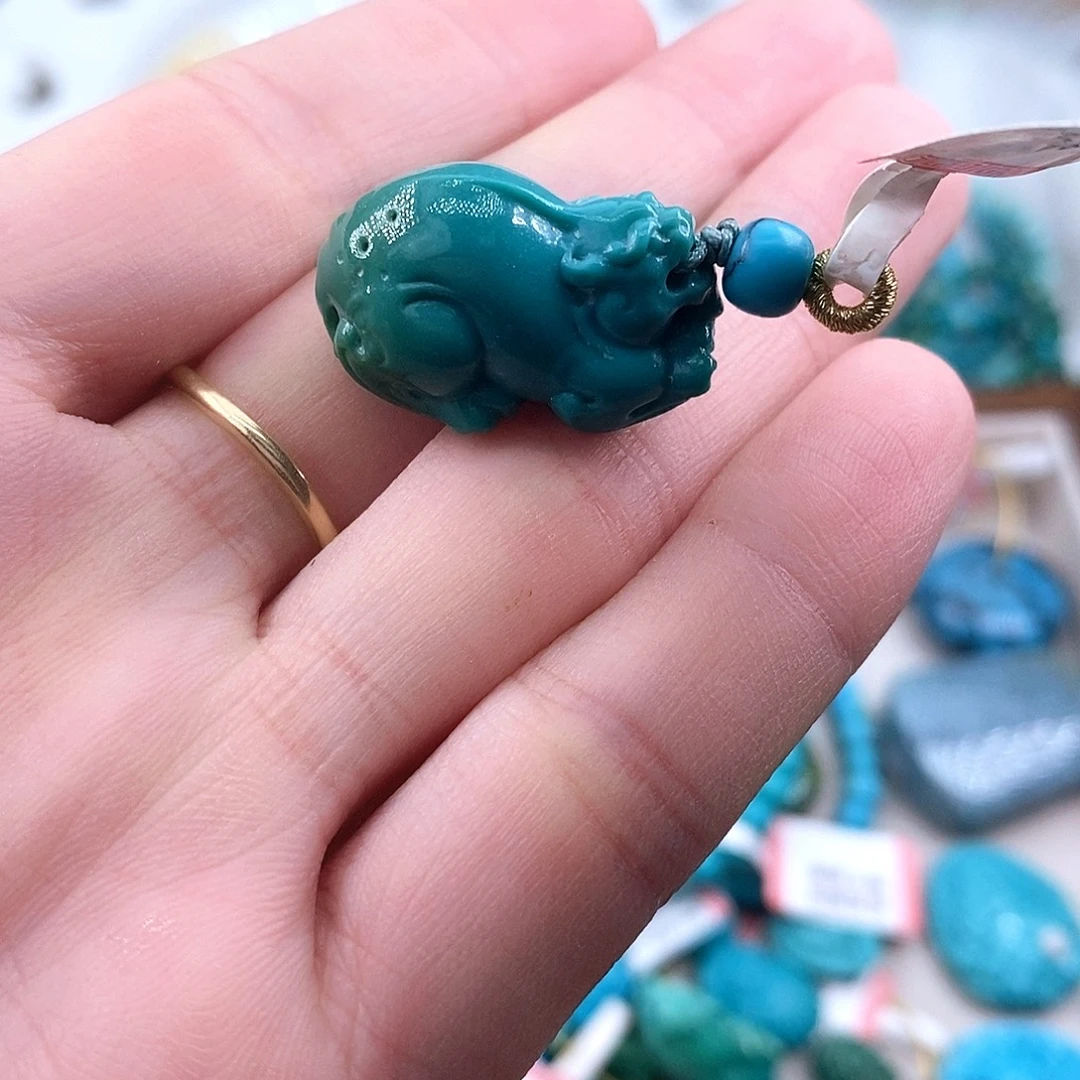 绿松石未镶嵌珠宝奇石