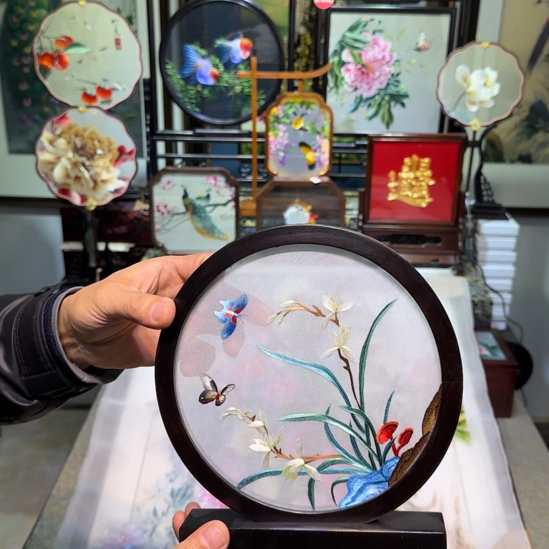 刺绣刺绣工艺精湛