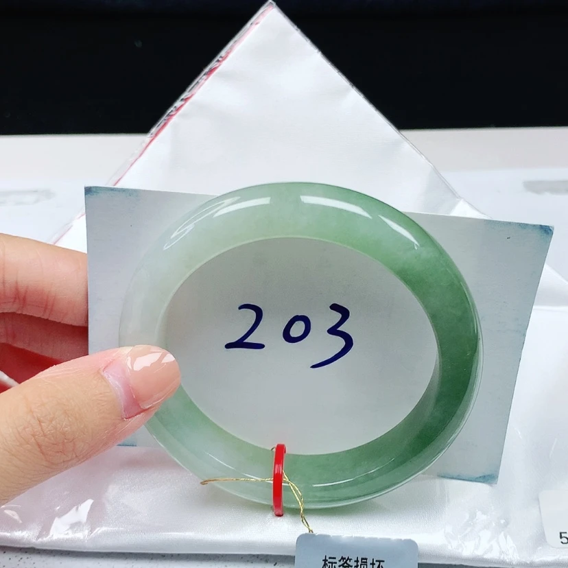 【闪购商品】翡翠手镯未镶嵌54.5圈