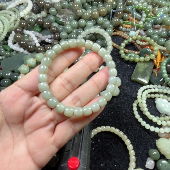 和田玉未镶嵌颈饰8