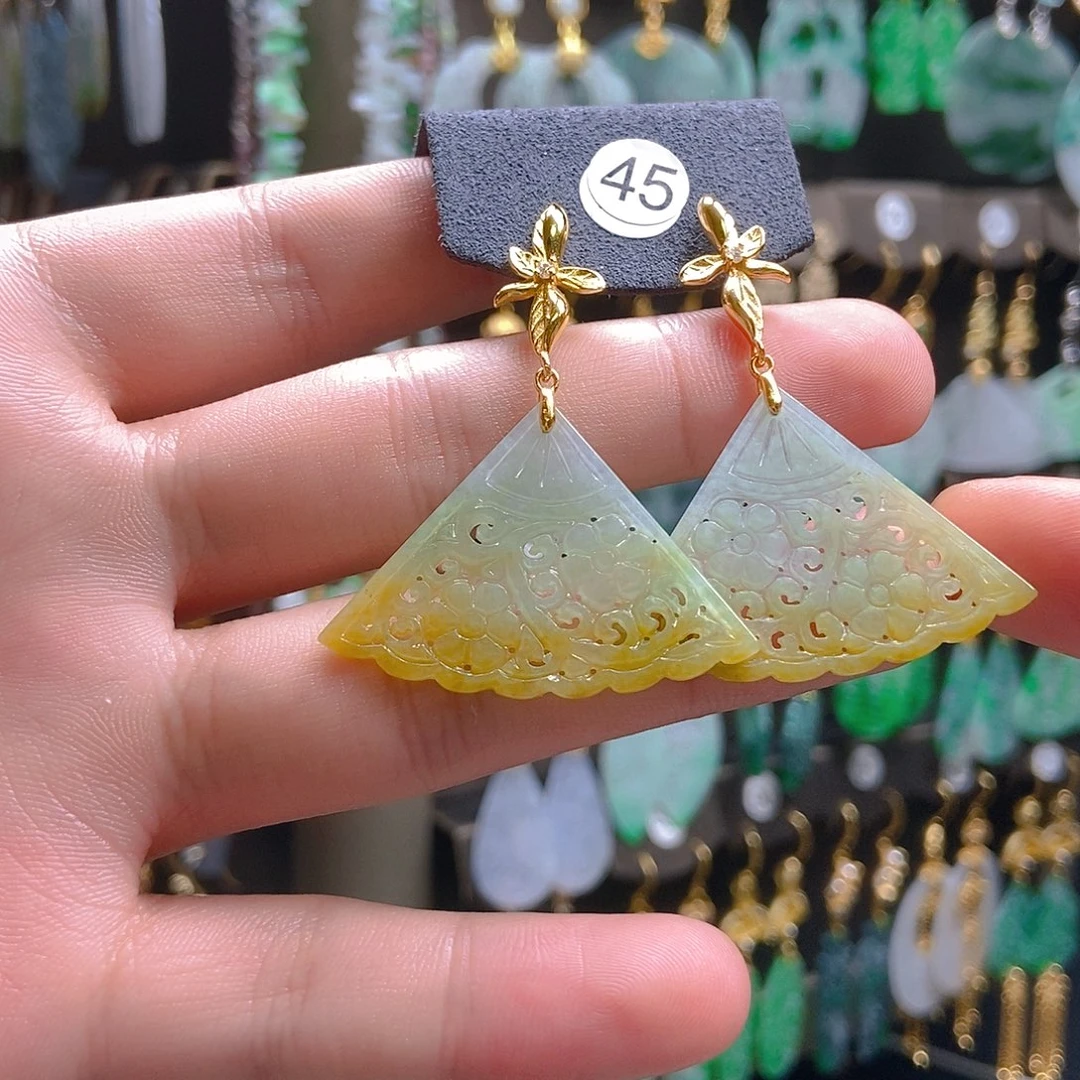 翡翠未镶嵌耳饰翡翠