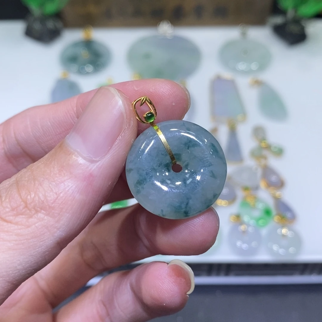 翡翠18K金镶嵌吊坠(不含链)