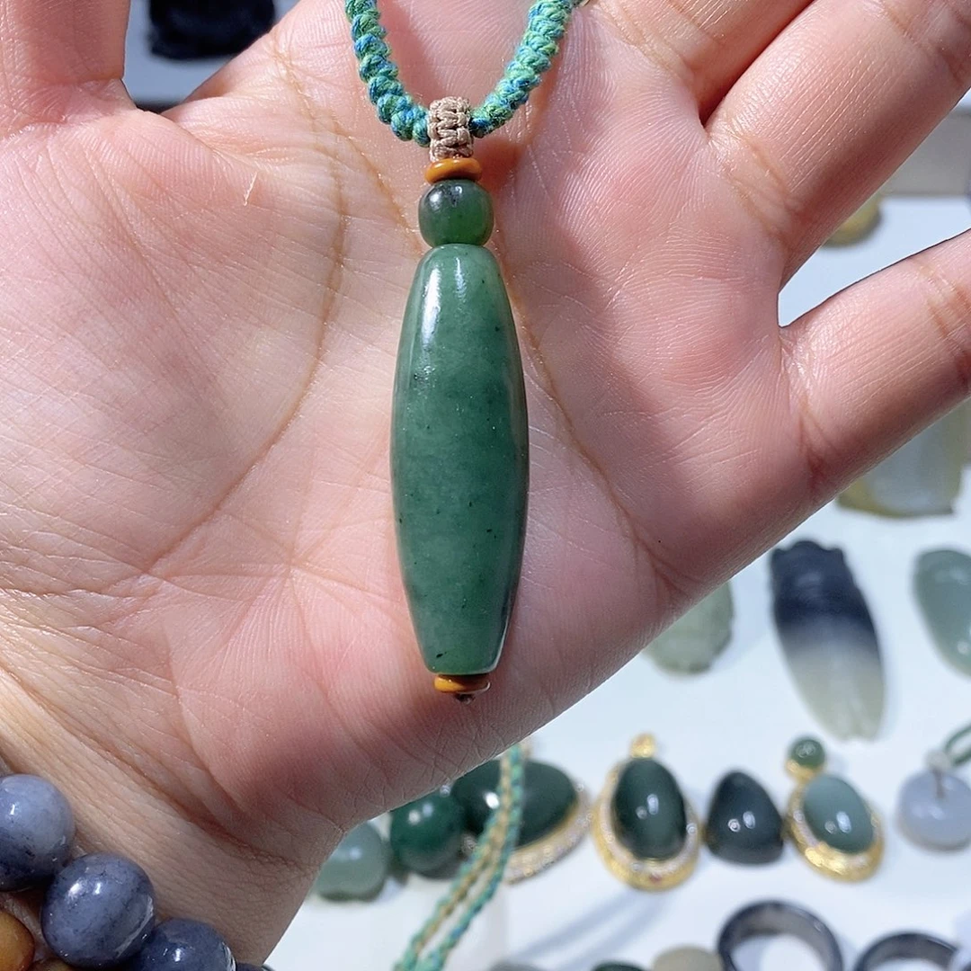 和田玉挂件未镶嵌