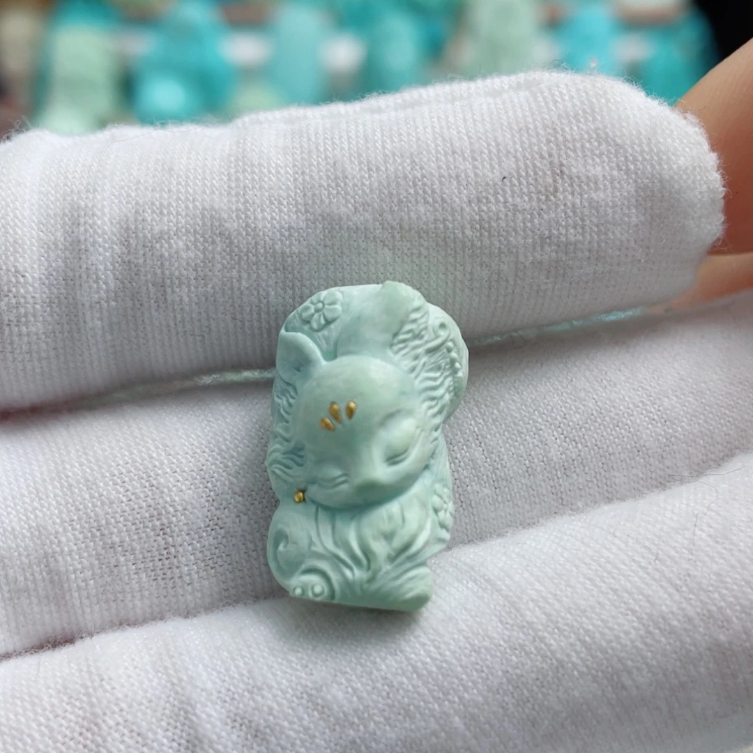 绿松石未镶嵌珠宝奇石