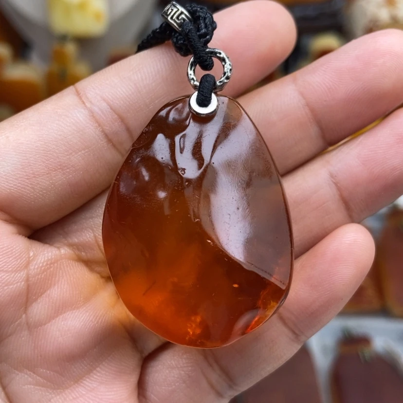 【闪购商品】琥珀颈饰未镶嵌