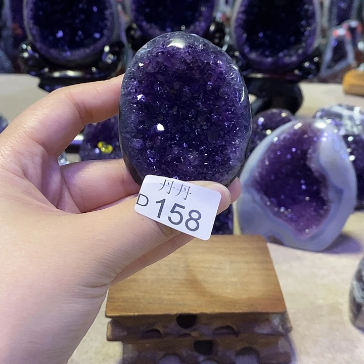 未镶嵌水晶大型摆件（非配饰）