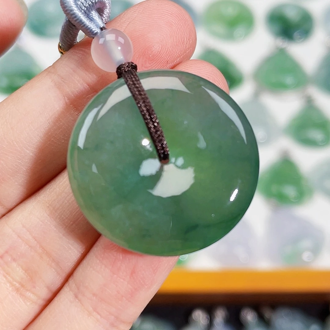 颈饰未镶嵌翡翠吊坠